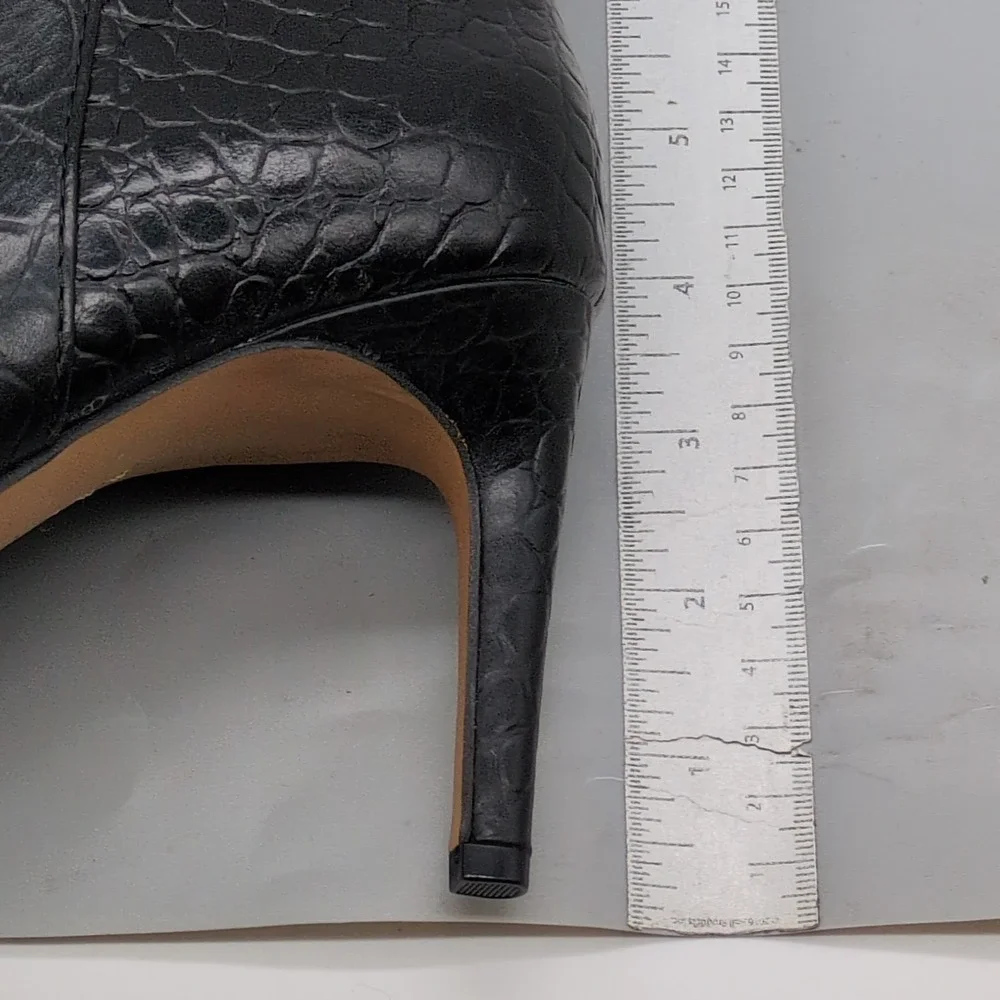 Vince Camuto Shoes Womens Allost Black Croc 7.5 Ankle Boot Stiletto Zip Chic NEW